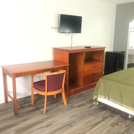 Rodeway Inn Норт Литъл Рок Екстериор снимка