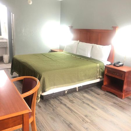 Rodeway Inn Норт Литъл Рок Екстериор снимка